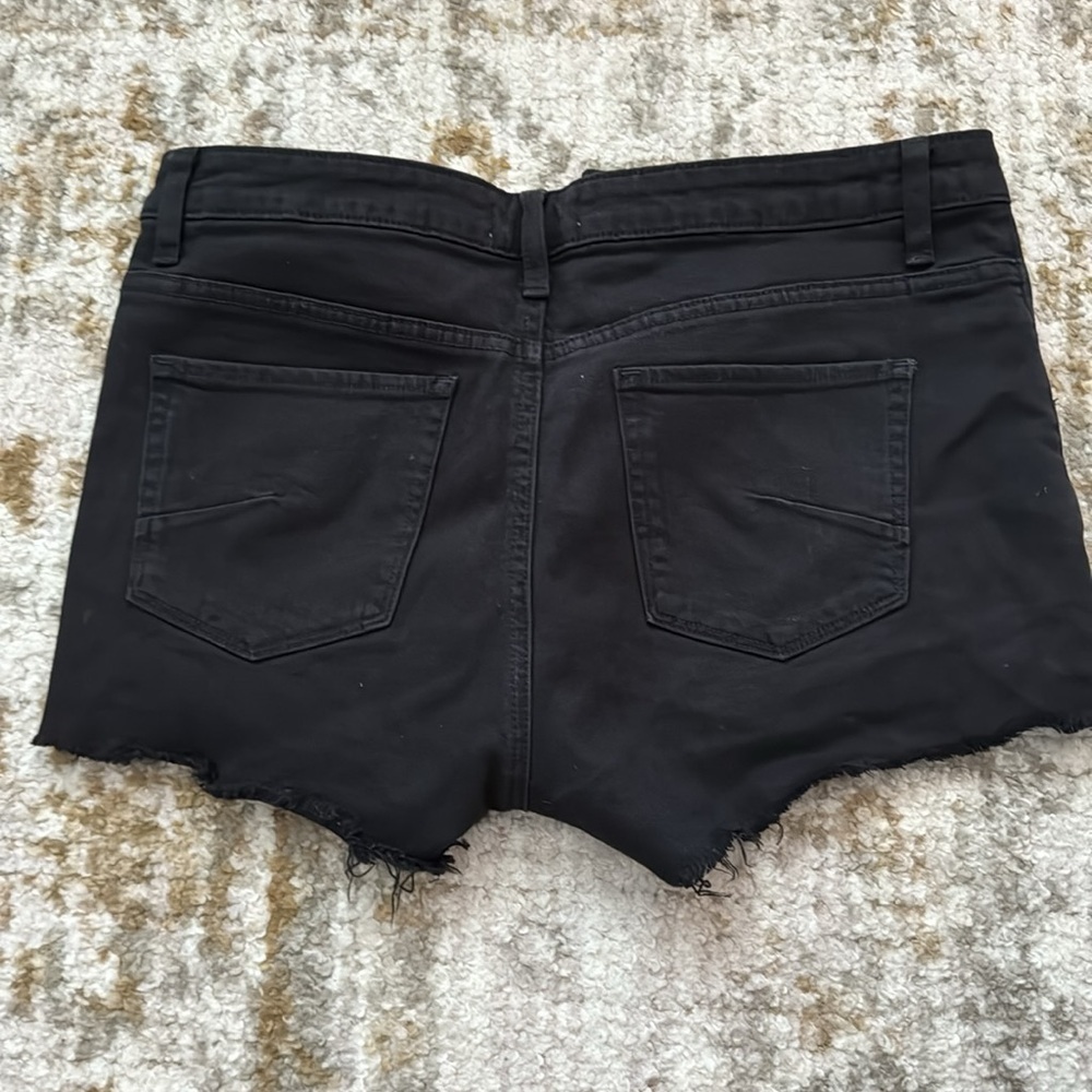 Aritzia | Talula Black Denim Shorts - Picture 2 of 6